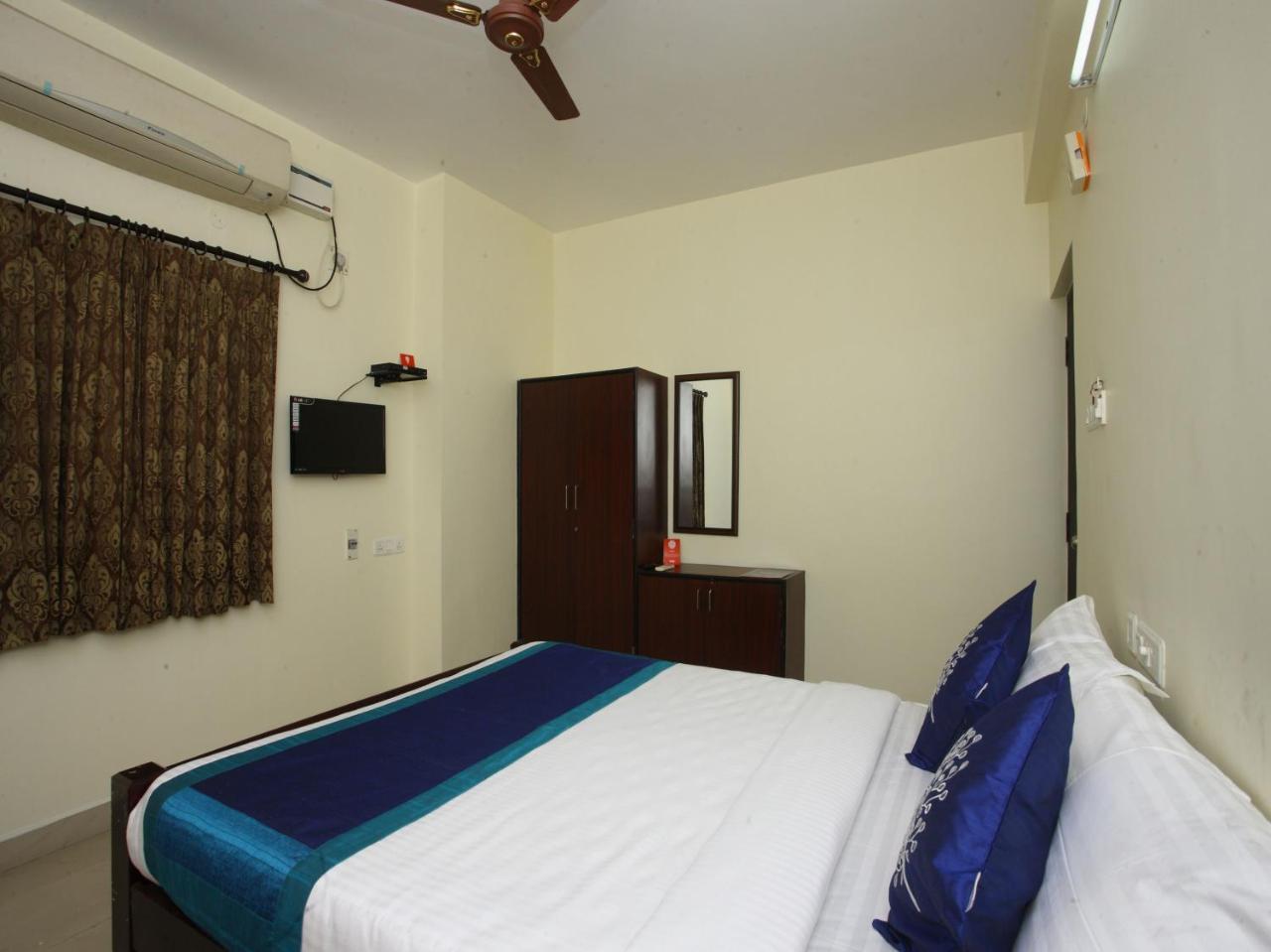 Oyo 10465 Koyambedu Chennai Hotel Bagian luar foto